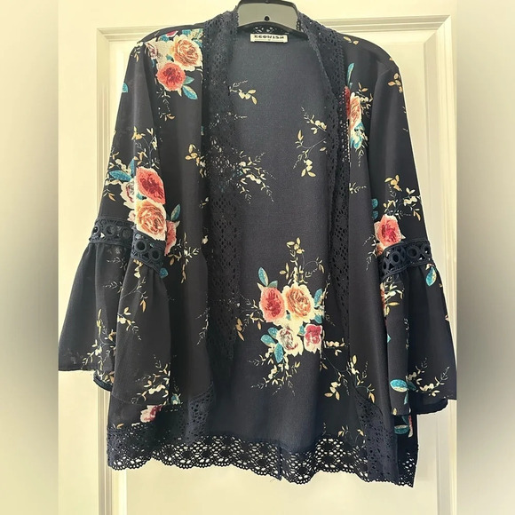 Blue floral kimono - Picture 4 of 4
